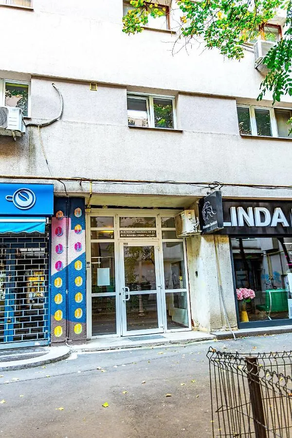 Hacienda Arhitectura - City Center Modern Studio Bucarest