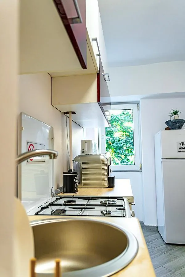 Apartment Hacienda Arhitectura - City Center Modern Studio Bucharest
