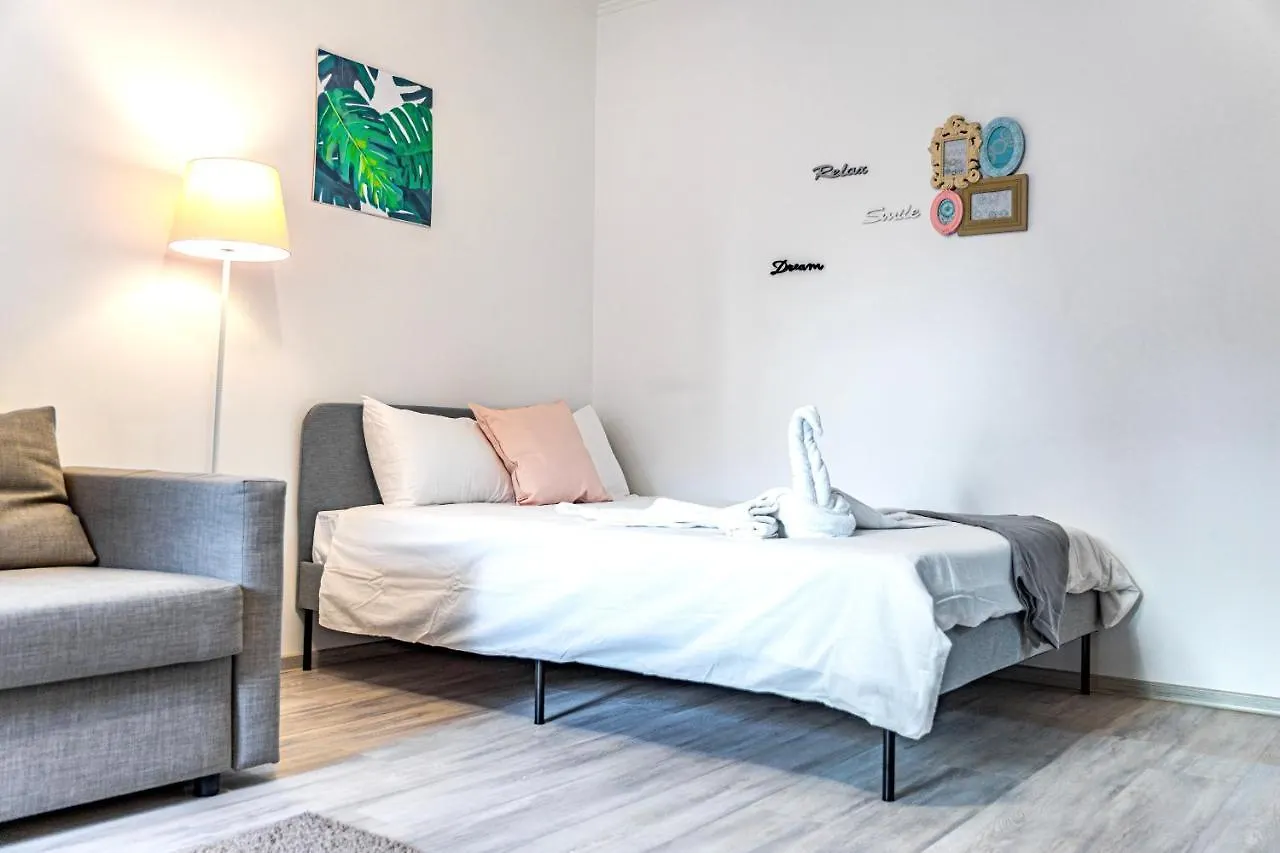 Hacienda Arhitectura - City Center Modern Studio Bucharest Apartment