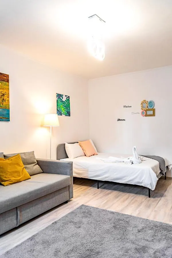 Hacienda Arhitectura - City Center Modern Studio Bukarest 0*,