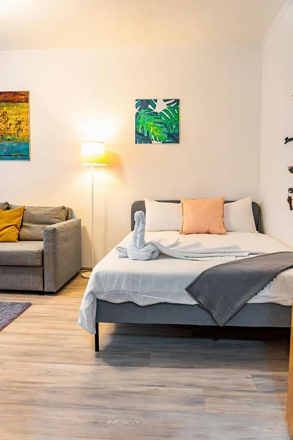 Hacienda Arhitectura - City Center Modern Studio Bukarest